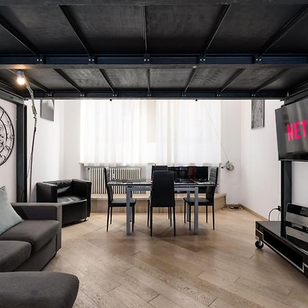 Moderno Loft A 150Mt Dalla Metro "Bernini" Turin Exteriör bild